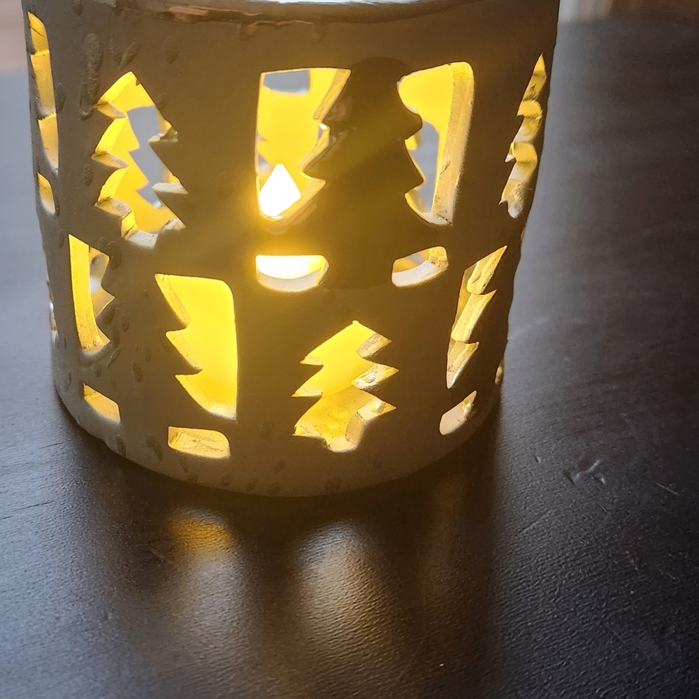Tree pattern tea light holder - Picture 2 of 4